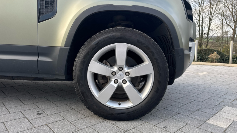 Land Rover Defender 3.0 D250 HSE 90 3dr Auto Diesel Estate